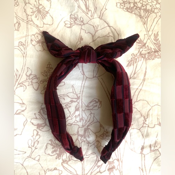 Anthropologie - Checkered Headband with Bow - Burgundy - Picture 1 of 5